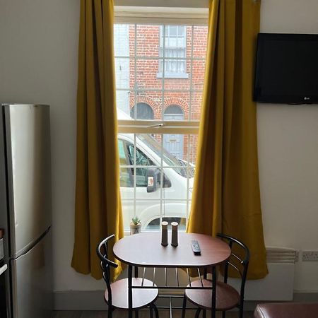 Ground Floor Two Bed Cairo Street Lejlighed Warrington Eksteriør billede